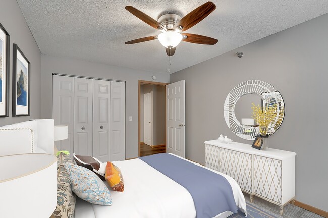 Foto del edificio - Cottage Villas of Arden Hills - Where conv...