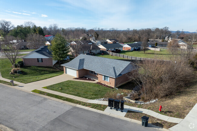 Foto aérea - Williams Crossing Townhomes