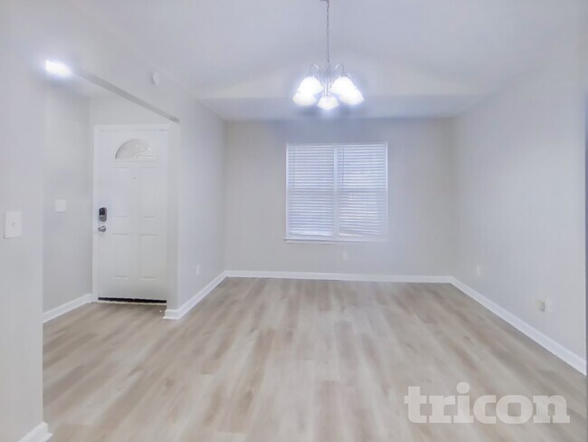 Foto del edificio - 7020 Setters Way