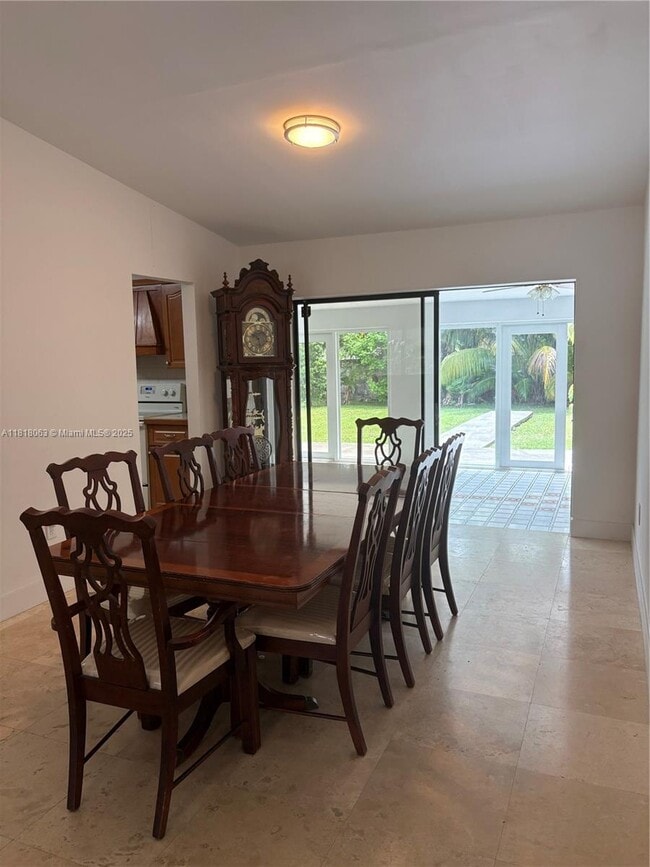 Foto del edificio - 2430 SW 99th Ave