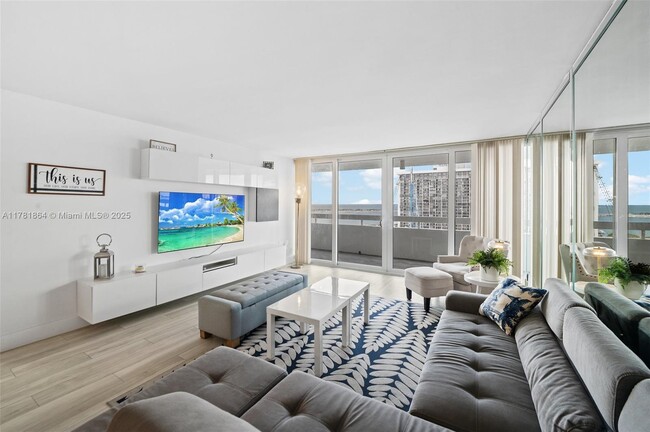 Building Photo - 1627 Brickell Ave
