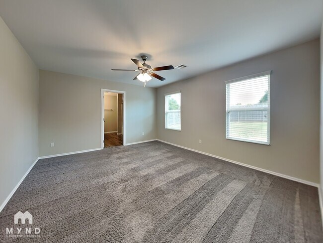 Foto del edificio - 1712 Lanesboro Dr