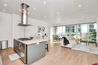 Building Photo - 1600 Post Oak Blvd