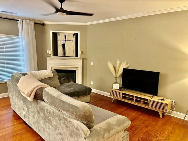 Building Photo - 300 Snowgoose Ct