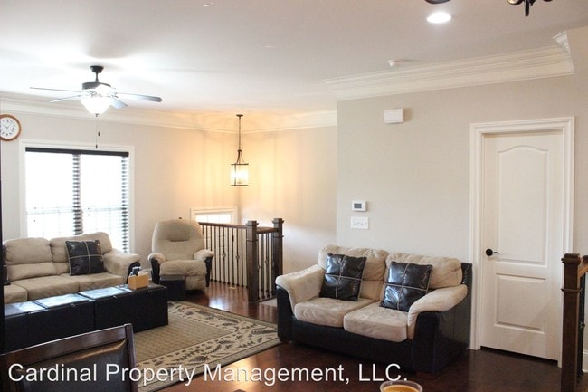 Building Photo - 4 br, 3.5 bath House - 1066 Willow Field Lane