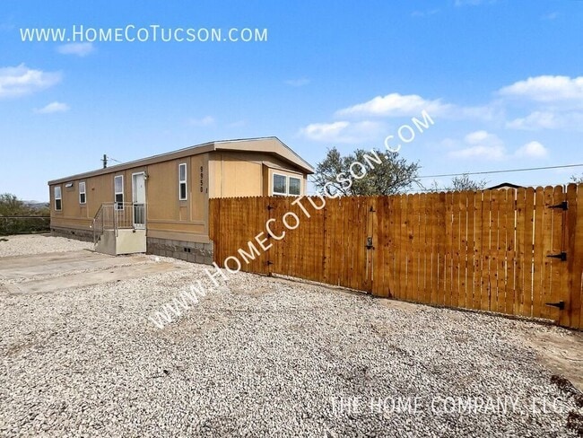 Building Photo - 9950 N El Uno Minor