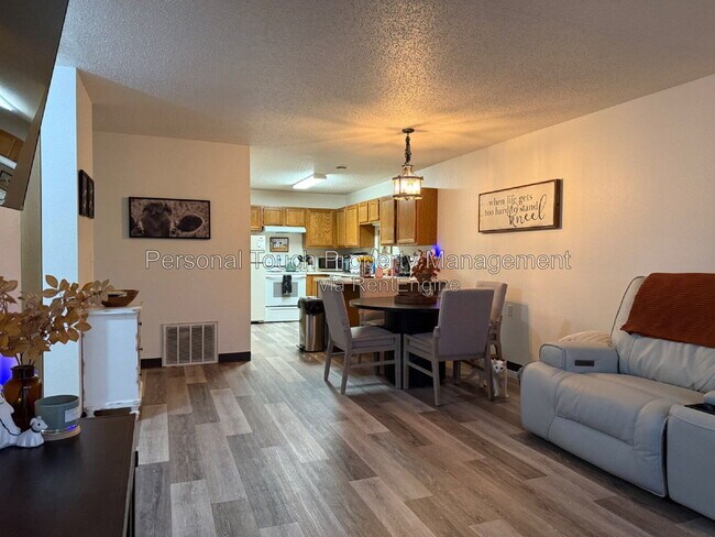 Foto del edificio - 415 22nd St E