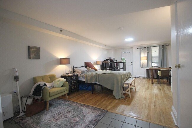 Foto del edificio - 317-319-319 Bloomfield St