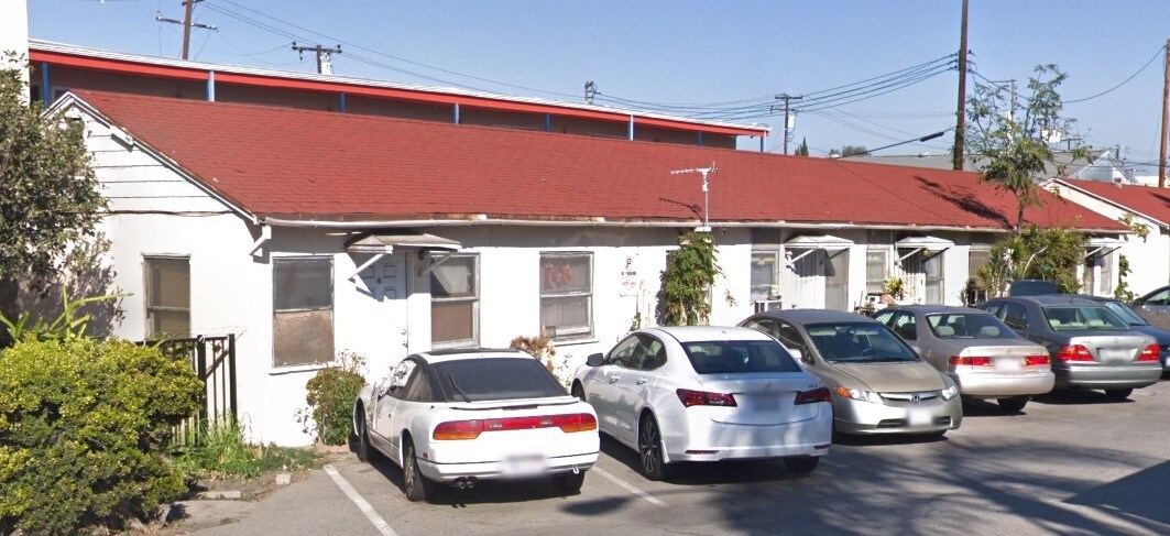 Primary Photo - 3221 S Main St