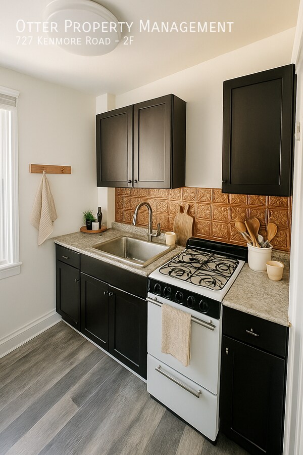 Foto del edificio - 727 Kenmore Rd