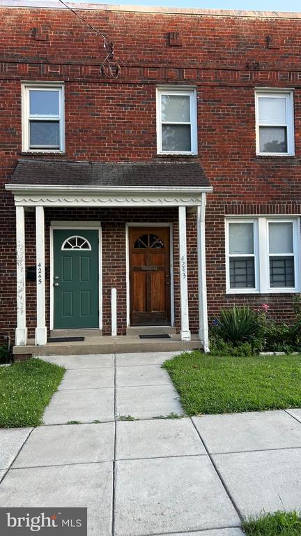 Primary Photo - 4243 Eads St NE