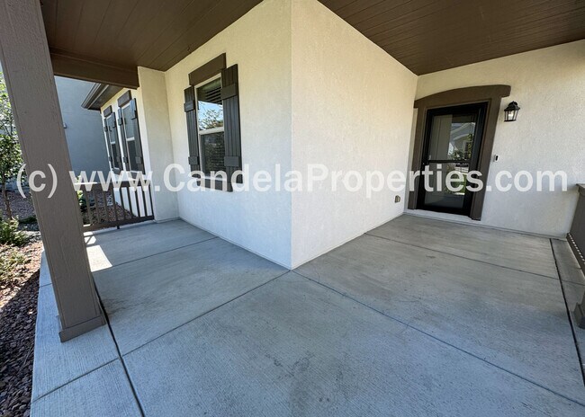 Foto del edificio - 7618 Red River Way