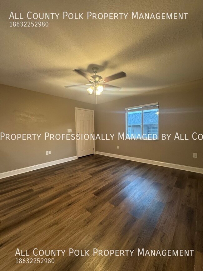 Foto del edificio - Fabulous 2/2 Downstairs Apartment in Lakel...