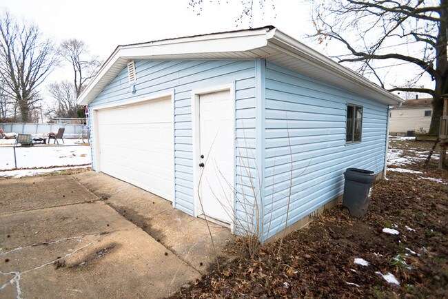 Foto del edificio - 1050 Wycomb Dr