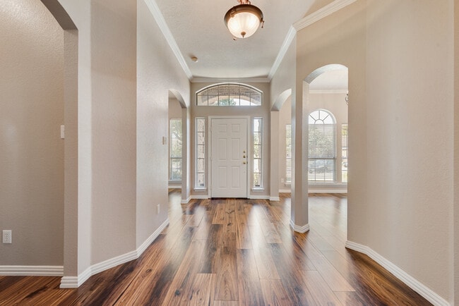 Photo - 7900 Brookmount St House