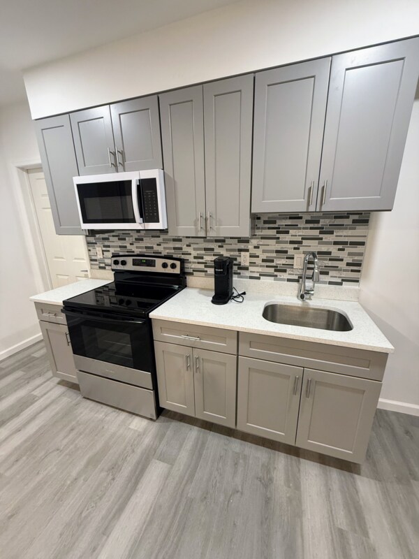 Foto principal - 2650 E Somerset St