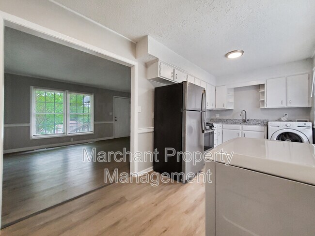 Foto del edificio - 719 State Rd S-42-7123