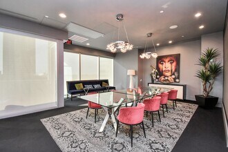 Building Photo - 1600 Post Oak Blvd