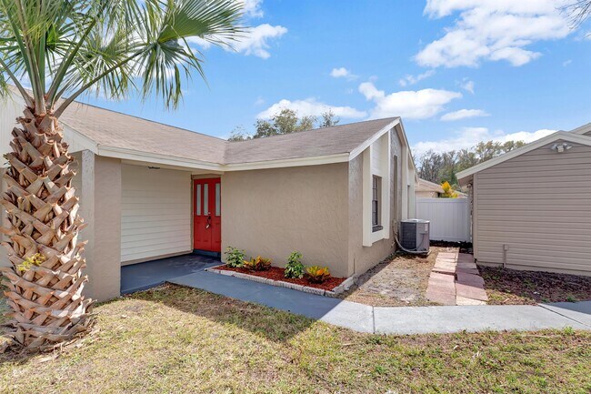 Building Photo - 3202 Russett Dr