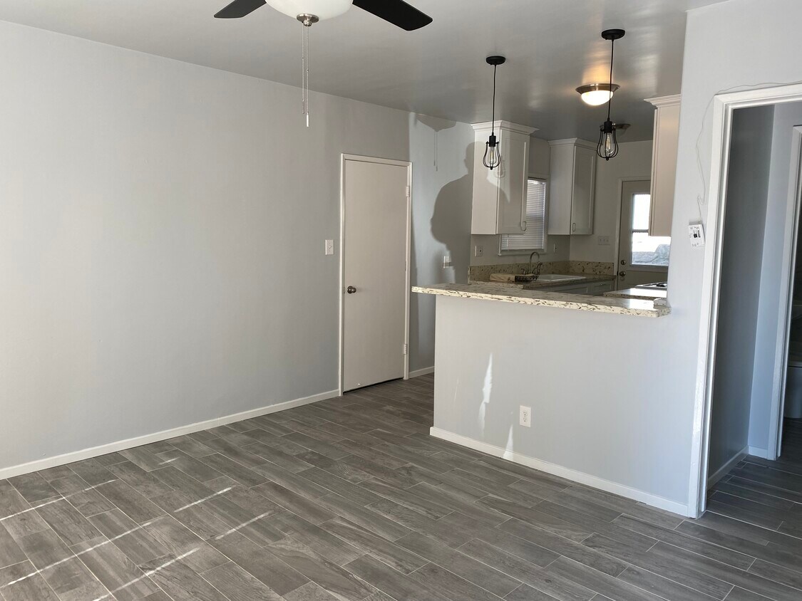 6807 Valmont St, Tujunga, CA 91042 House Rental in Tujunga, CA