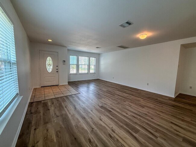 Building Photo - 1148 Apollo Cir