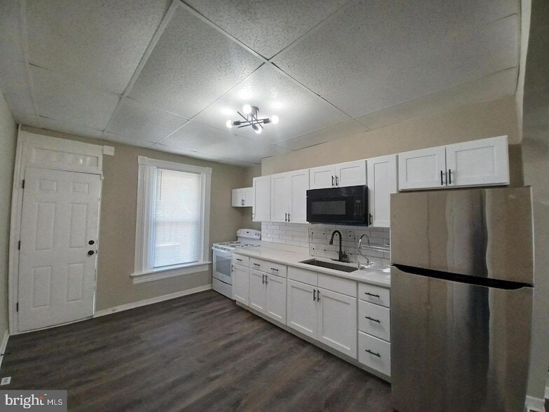 Foto principal - 711 N Streeper St