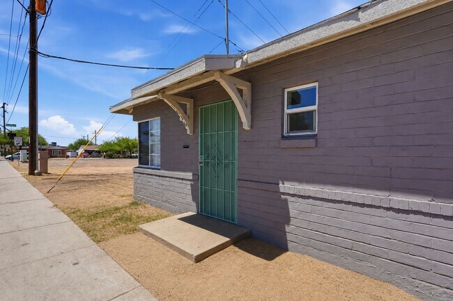 Foto del edificio - 1036 N 16th St