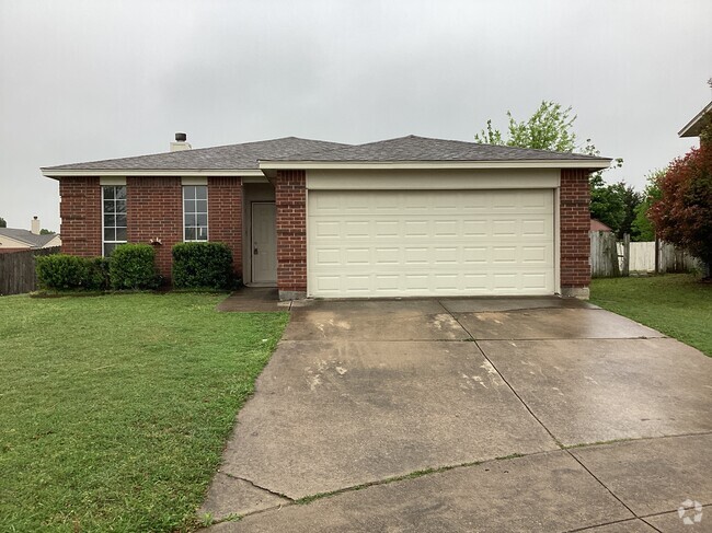 Building Photo - 1800 Lost Trail Ct