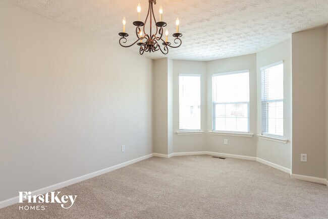 Foto del edificio - 832 Holly Meadow Dr