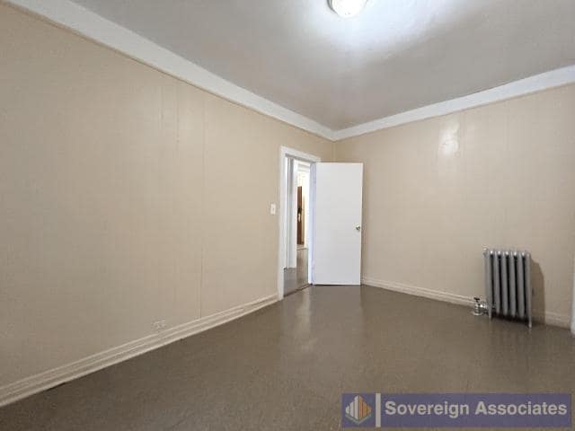 Foto del edificio - 2 bedroom in BRONX NY 10474