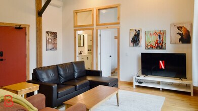 Building Photo - 501 2 Avenue-SI ID1386640P