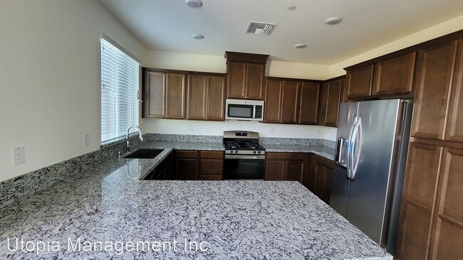 Building Photo - 4 br, 2.5 bath House - 69 Aurum Park Ct