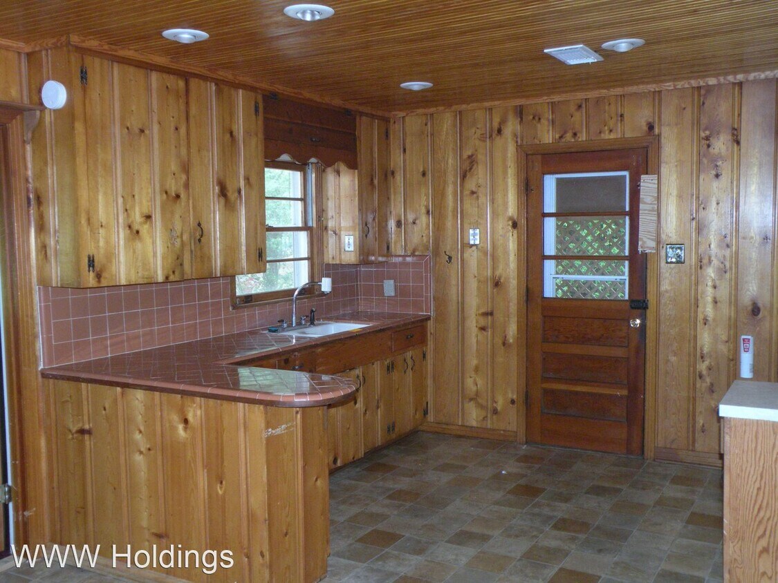 Building Photo - 3 br, 1 bath House - 2200 W California Ave