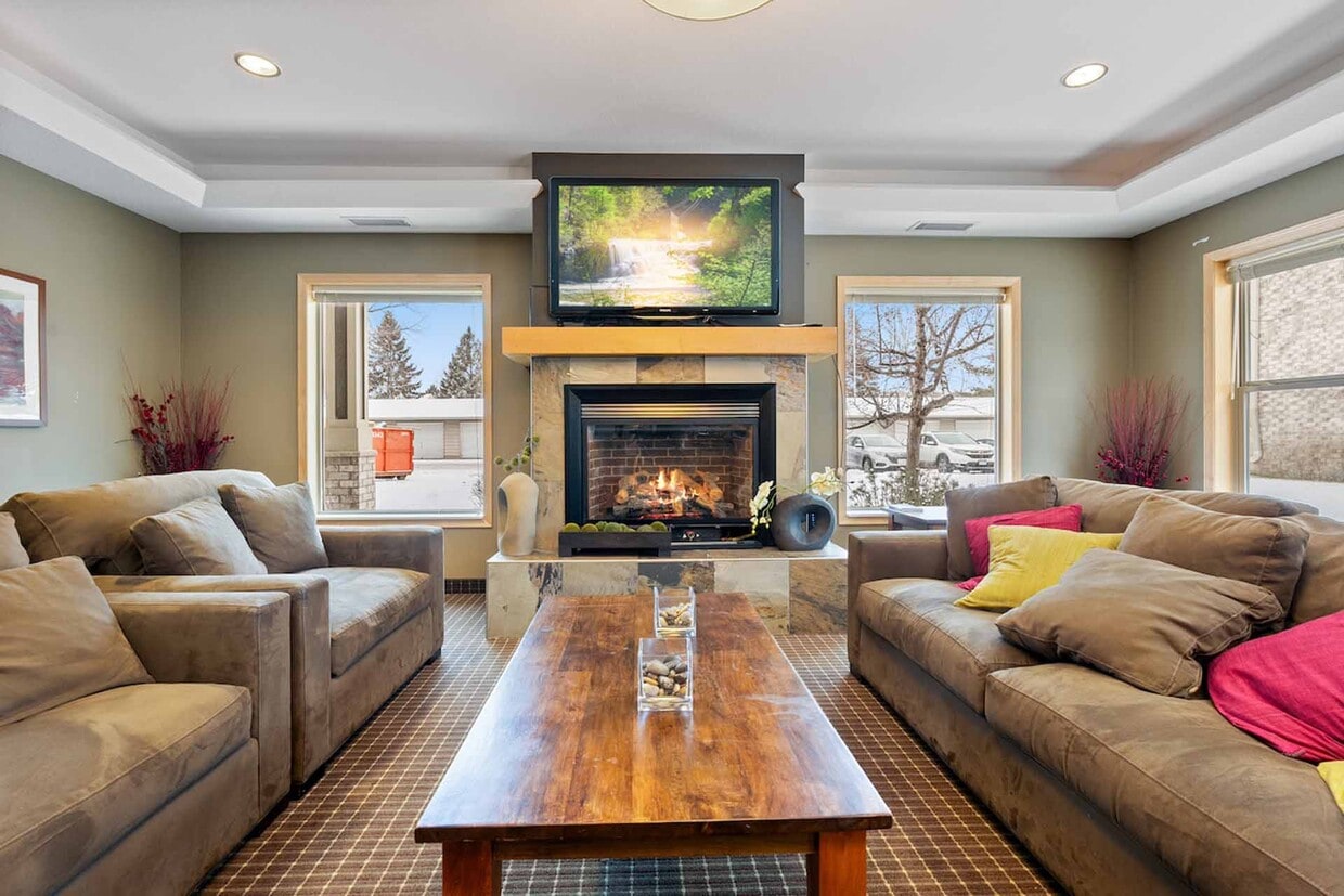 Primary Photo - Woodland Park Apartments