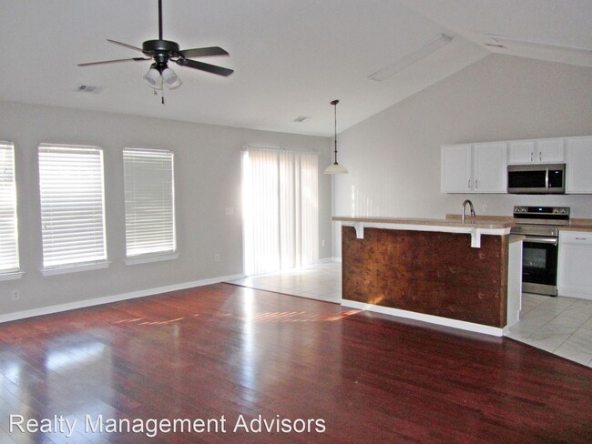 Building Photo - 3 br, 2 bath House - 35 Pine Ridge Dr