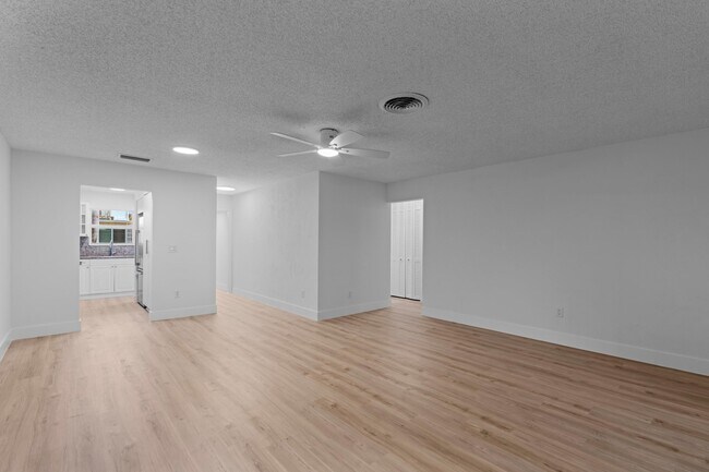 Foto del edificio - 2601 S Ocean Blvd