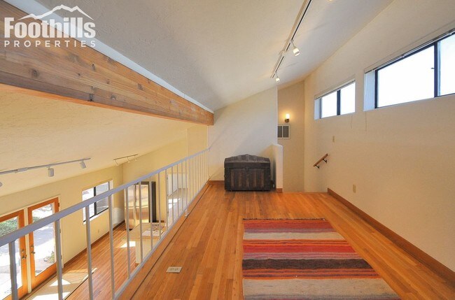 Foto del edificio - 3777 N Vine Ave