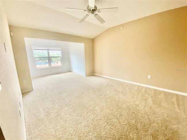 Building Photo - 5479 Vineland Rd