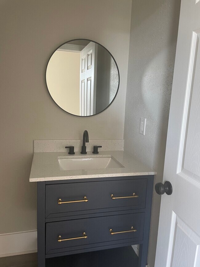 2nd bathroom - 1733 S Delaware St
