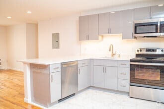 Building Photo - Kenmore Apartments