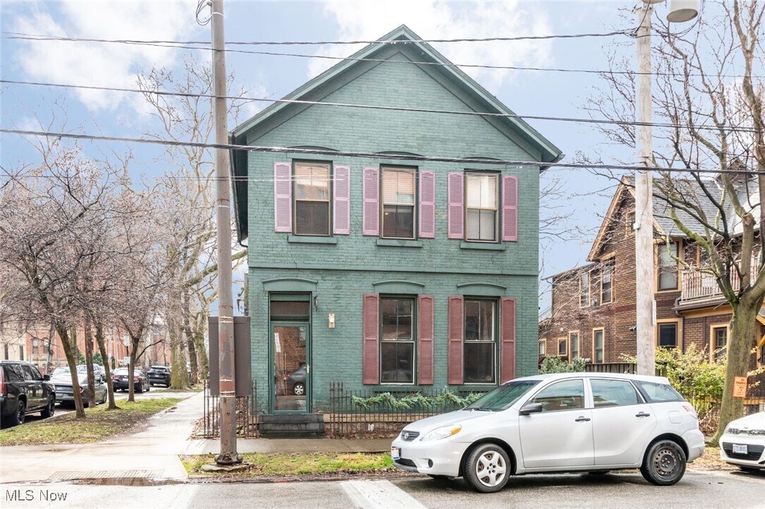 Foto principal - 3001 Bridge Ave