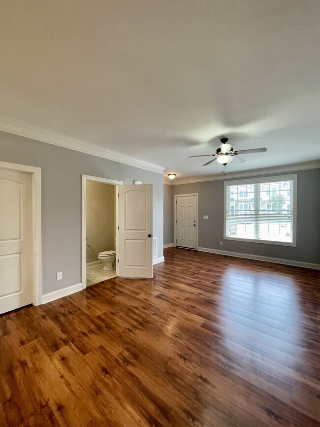 Building Photo - 162 Rowse Dr