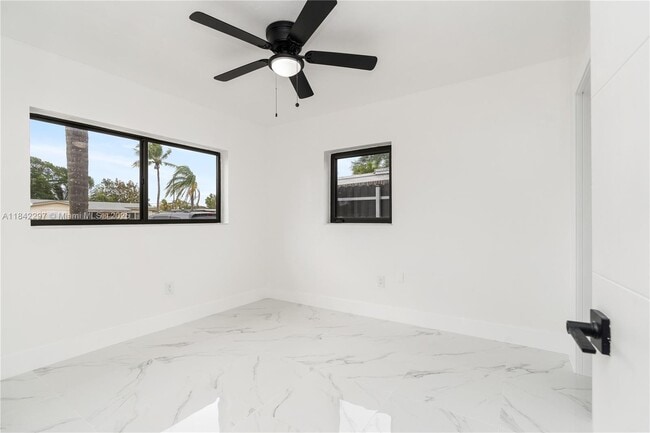 Building Photo - 6308 SW 22nd St