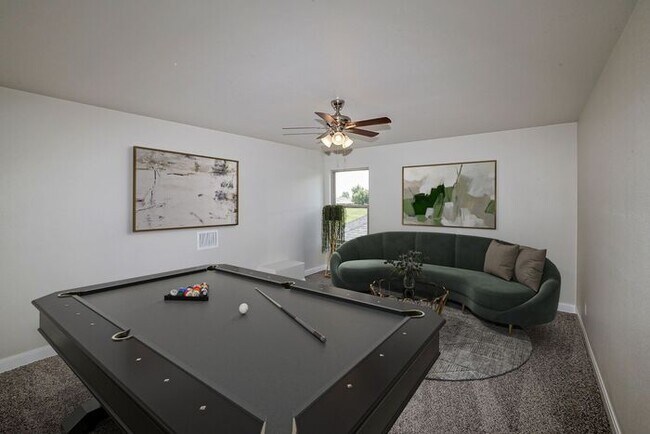 Building Photo - New Construction in City View!