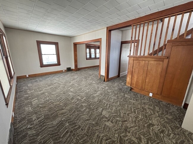 Building Photo - 1410 Wilson Ave