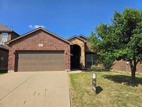 Building Photo - 10444 Merced Lake Rd