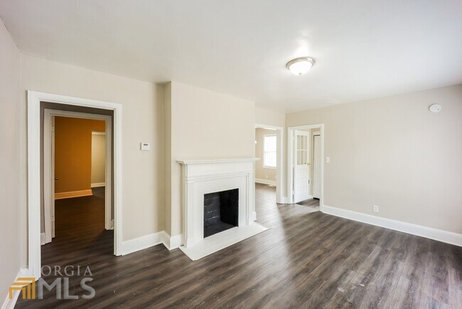 Foto del edificio - 1284 Westmont Rd SW