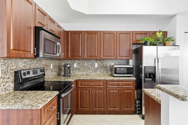 Foto del edificio - 970 SW 144th Ave