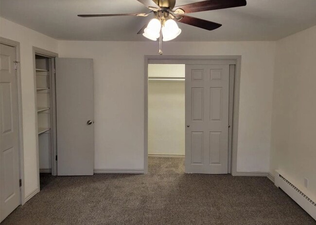 Foto del edificio - 413 Prairie Rd