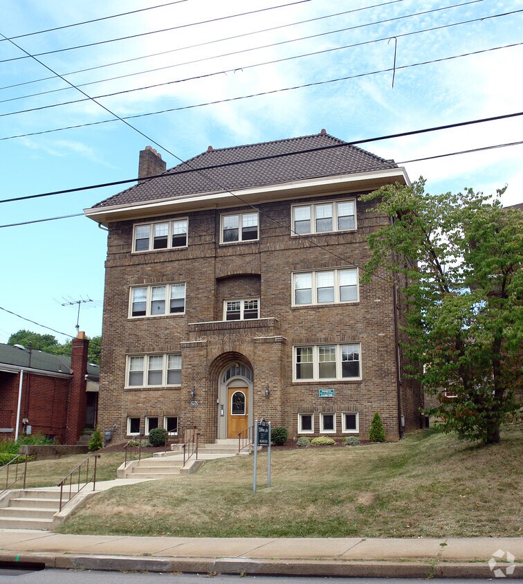 5521 Wilkins Ave, Pittsburgh, PA 15217 Apartments in Pittsburgh, PA